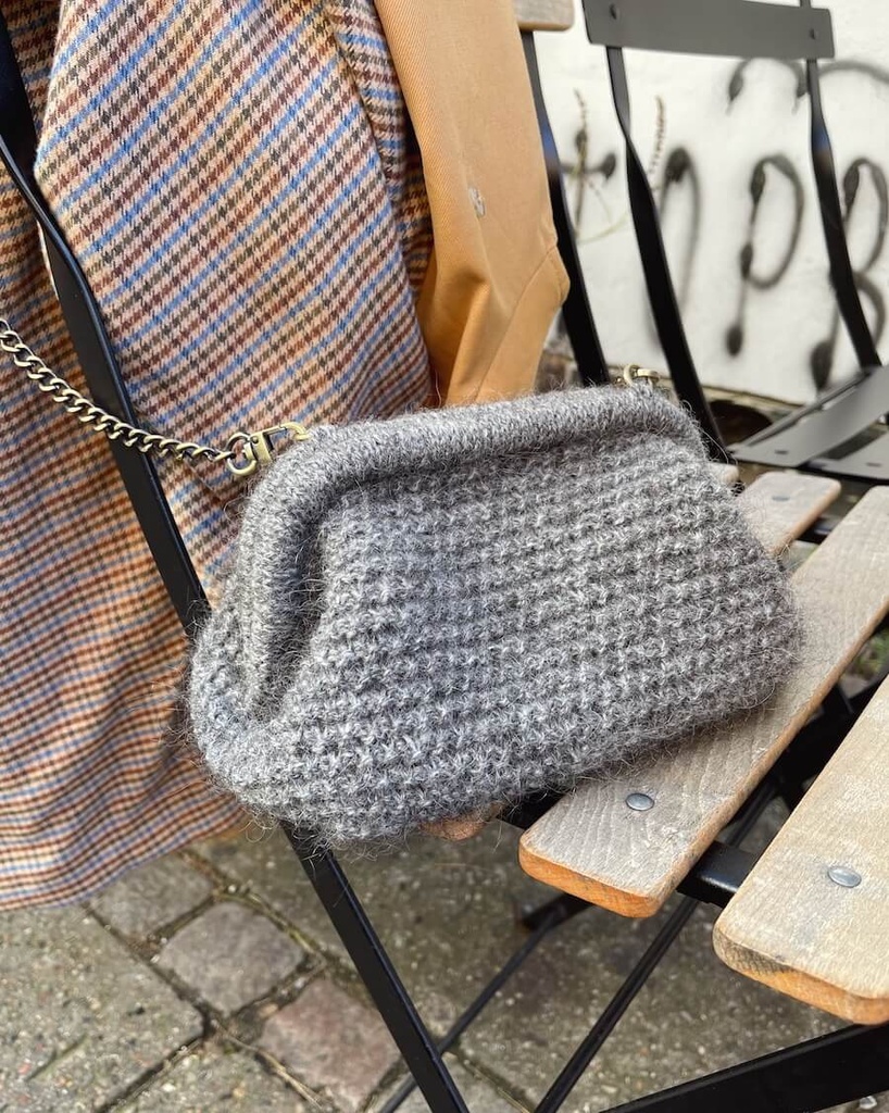 Kit - Winter Clutch Petite Knit