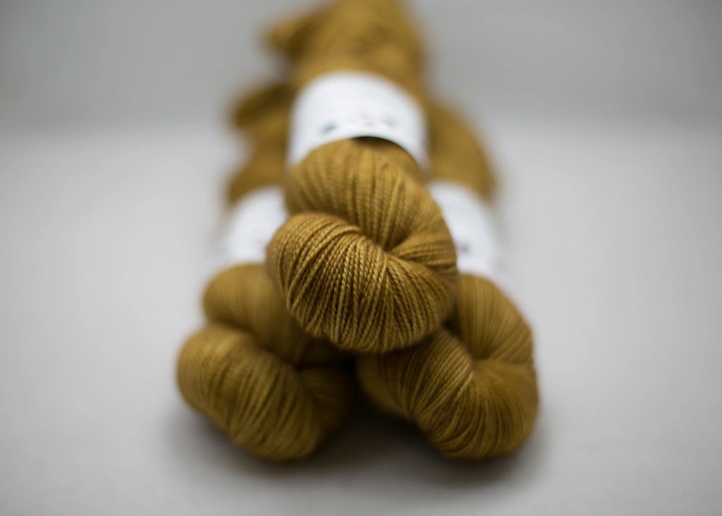 The Uncommon thread - Lush worsted