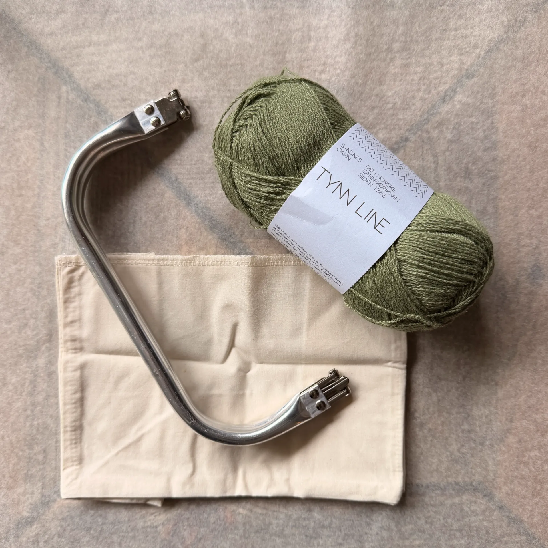 Kit - Juno Clutch de Petite Knit