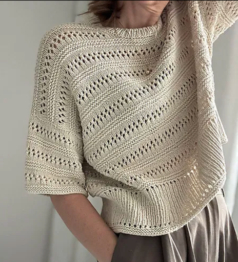 Kit - Lacey loop tee